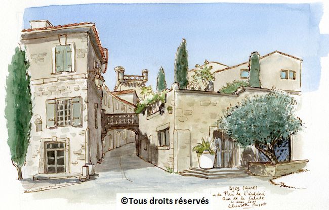 Uzès, place de l'archevêché, l'entrée de la ville. Mai 2011.